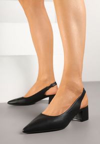 Born2be - Czarne Sandały Slingback Vices na Słupku Zdobione Perforacją Telanisia. Okazja: na co dzień. Nosek buta: szpiczasty. Kolor: czarny. Materiał: jeans. Wzór: aplikacja. Obcas: na słupku. Styl: casual, elegancki #1