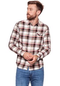 Wrangler - KOSZULA WRANGLER LS 1PKT FLAP SHIRT RED W5932SN47. Kolor: wielokolorowy. Wzór: kratka