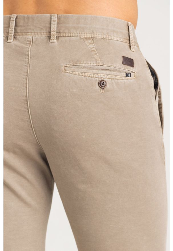 JOOP! Jeans - SPODNIE MATTHEW Modern Fit Joop! Jeans. Materiał: bawełna, len. Wzór: aplikacja