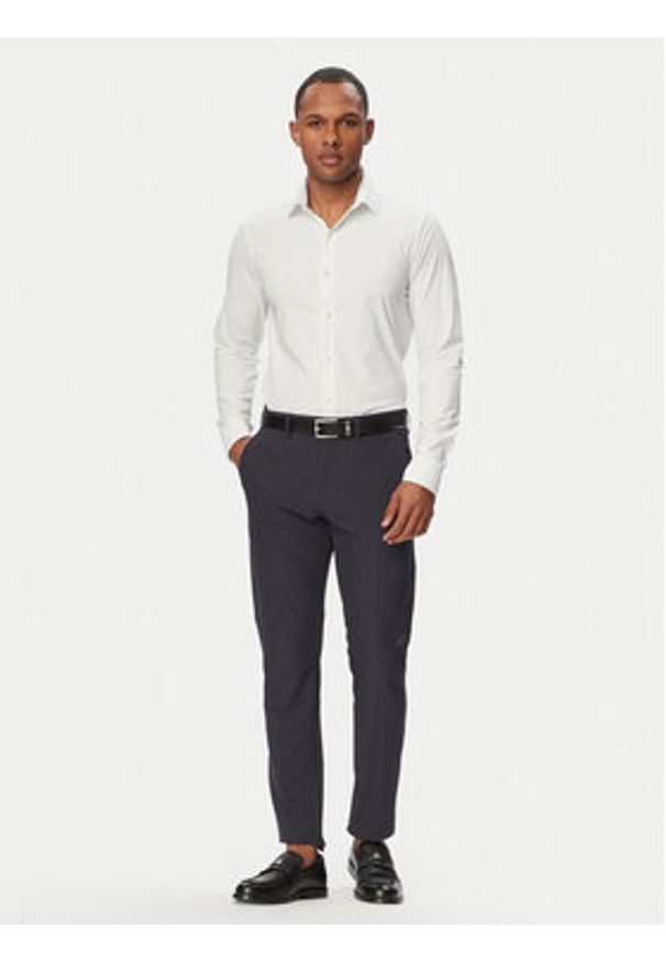 Calvin Klein Koszula LV019EU092 Biały Slim Fit. Kolor: biały. Materiał: syntetyk