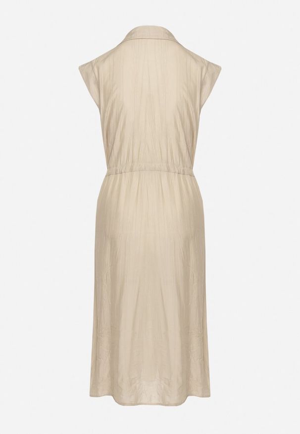 Born2be - Beżowa Wiskozowa Sukienka o Koszulowym Kroju z Paskiem w Talii Mareviana. Kolor: beżowy. Materiał: wiskoza. Typ sukienki: koszulowe. Styl: klasyczny