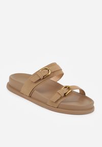 Born2be - Ciemnobeżowe Klapki z Dwoma Paskami i Klamrami Cevinra. Okazja: na co dzień. Kolor: beżowy. Sezon: lato. Styl: casual, elegancki #4