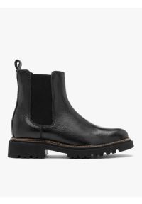 Ryłko - Czarne sztyblety na traktorowej podeszwie z kontrastowym otokiem. Nosek buta: okrągły. Kolor: czarny. Materiał: skóra. Szerokość cholewki: normalna. Styl: street #1