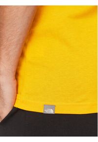 The North Face T-Shirt Redbox NF0A2TX2 Żółty Regular Fit. Kolor: żółty. Materiał: bawełna #4