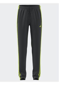 Adidas - adidas Spodnie dresowe Train Essentials AEROREADY 3-Stripes Regular-Fit Joggers HZ0087 Szary Regular Fit. Kolor: szary. Materiał: syntetyk #3