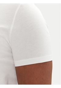 Lacoste T-Shirt TH6709 Biały Regular Fit. Kolor: biały. Materiał: bawełna
