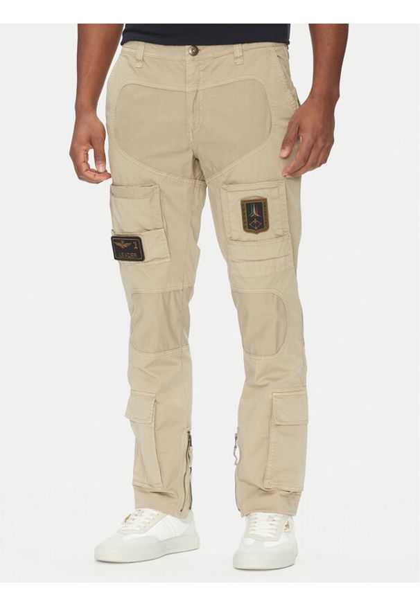 Aeronautica Militare Spodnie materiałowe 251PA1387CT1493 Beżowy Regular Fit. Kolor: beżowy. Materiał: bawełna