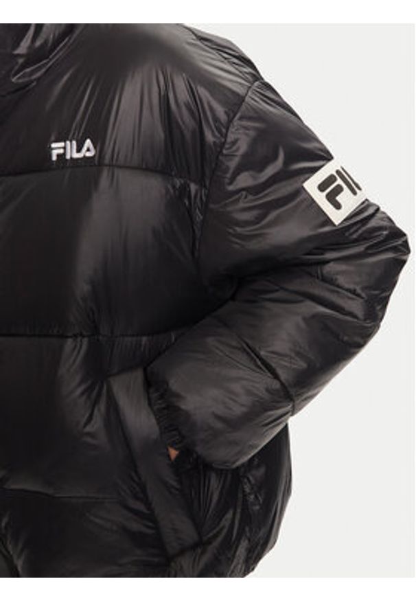 Fila Kurtka zimowa FAW0904 Czarny Regular Fit. Kolor: czarny. Materiał: syntetyk. Sezon: zima