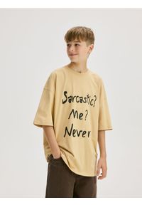 Reserved - Bawełniany t-shirt oversize - kremowy. Kolor: kremowy. Materiał: bawełna