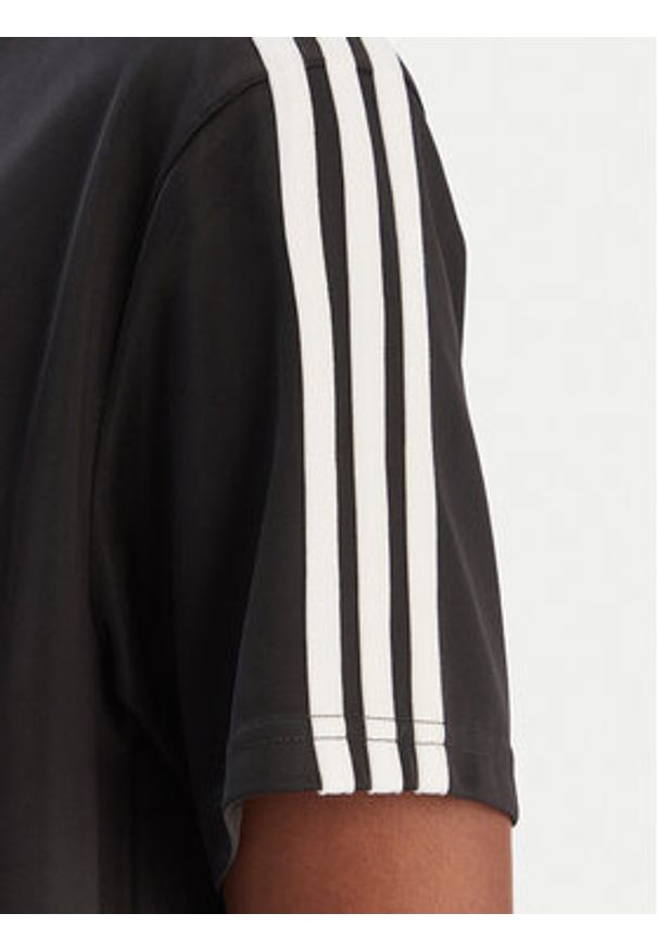 Adidas - adidas T-Shirt Firebird KD5574 Czarny Loose Fit. Kolor: czarny. Materiał: syntetyk