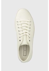 TOMMY HILFIGER - Tommy Hilfiger tenisówki męskie kolor beżowy. Nosek buta: okrągły. Zapięcie: sznurówki. Kolor: beżowy. Materiał: guma #3