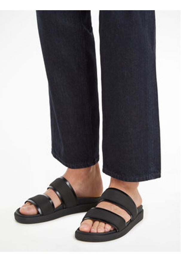 Calvin Klein Klapki Double Strap Mix HM0HM01024 Czarny. Kolor: czarny. Materiał: materiał