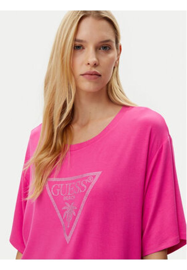 Guess T-Shirt E4GI00 K68D2 Różowy Regular Fit. Kolor: różowy. Materiał: bawełna