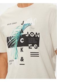 Jack & Jones - Jack&Jones T-Shirt Jjclarc 12247768 Beżowy Relaxed Fit. Kolor: beżowy. Materiał: bawełna #3
