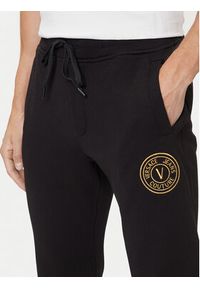 Versace Jeans Couture Spodnie dresowe 79GAAT00 CF01T Czarny Regular Fit. Kolor: czarny. Materiał: bawełna