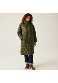 Regatta - Cambrie II Damska kurtka turystyczna z przegrodami. Kolor: fioletowy. Materiał: puch. Sport: turystyka piesza #1