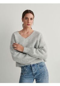 Reserved - Sweter z domieszką wełny - jasnoszary. Kolor: szary. Materiał: wełna. Wzór: gładki #1