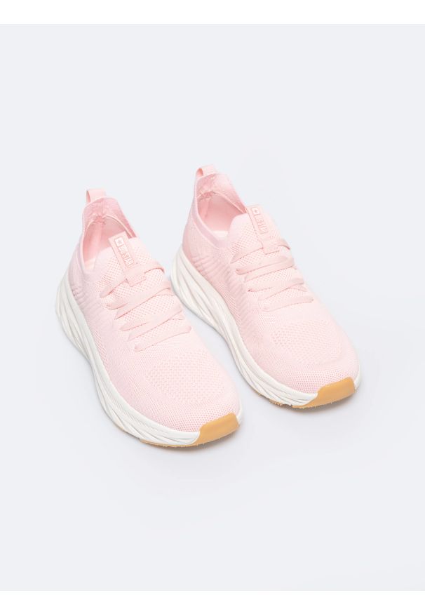 Big-Star - Sneakersy damskie lekkie różowe RR274A131 600. Okazja: na co dzień. Zapięcie: bez zapięcia. Kolor: różowy. Materiał: tkanina