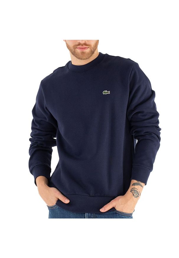 Bluza Lacoste Organic Brushed Cotton Sweatshirt SH9608-166 - granatowa. Okazja: na co dzień. Typ kołnierza: bez kaptura. Kolor: niebieski. Materiał: bawełna, poliester, materiał. Wzór: aplikacja. Styl: klasyczny, street, casual