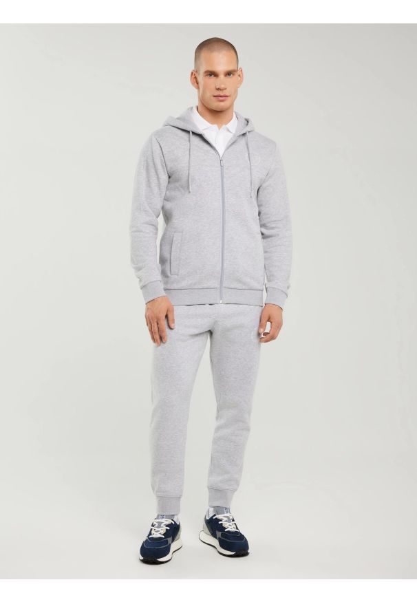 Big-Star - Bluza męska z kapturem szara Ajron 901/ Kersyn 901. Okazja: na co dzień. Typ kołnierza: kaptur. Kolor: szary. Materiał: materiał. Wzór: aplikacja. Styl: sportowy, wakacyjny, elegancki, casual