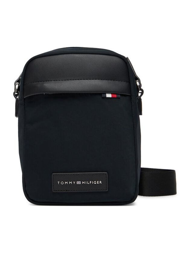 TOMMY HILFIGER - Tommy Hilfiger Saszetka Th Nylon Mini Reporter AM0AM13618 Czarny. Kolor: czarny. Materiał: materiał