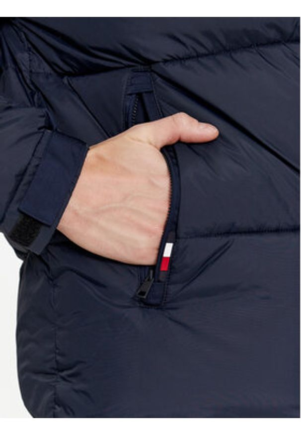 TOMMY HILFIGER - Tommy Hilfiger Kurtka zimowa New York MW0MW32770 Granatowy Regular Fit. Kolor: niebieski. Materiał: syntetyk. Sezon: zima