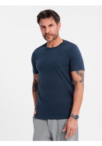 Ombre Clothing - Klasyczny T-shirt męski bawełniany BASIC - granatowy V2 - Rozmiar: M. Okazja: na co dzień. Kolor: niebieski. Materiał: bawełna. Styl: klasyczny #3