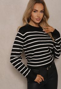 Renee - Czarny Casualowy Sweter w Paski o Prostym Kroju Riavelleth. Okazja: na co dzień. Kolor: czarny. Materiał: jeans. Długość rękawa: długi rękaw. Długość: długie. Wzór: paski. Styl: casual #3