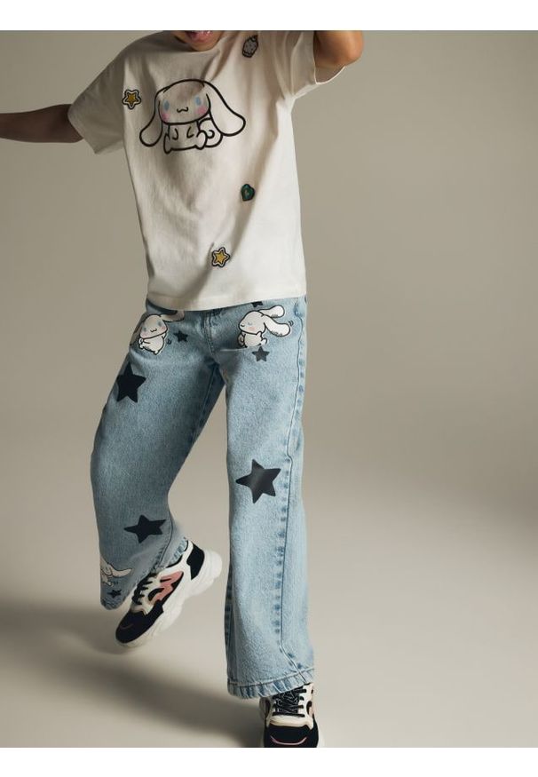 Reserved - Jeansy super wide leg Cinnamoroll - niebieski. Kolor: niebieski