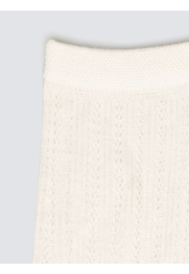 Big-Star - Skarpety damskie ażurowe z wizkozy białe Holy 100. Kolor: biały. Materiał: materiał, koronka, włókno, skóra, wiskoza. Wzór: ażurowy