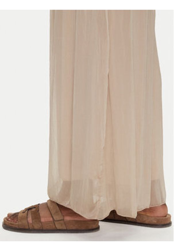 Bomboogie Spodnie palazzo PW8992TSET5 Beżowy Relaxed Fit. Kolor: beżowy. Materiał: wiskoza