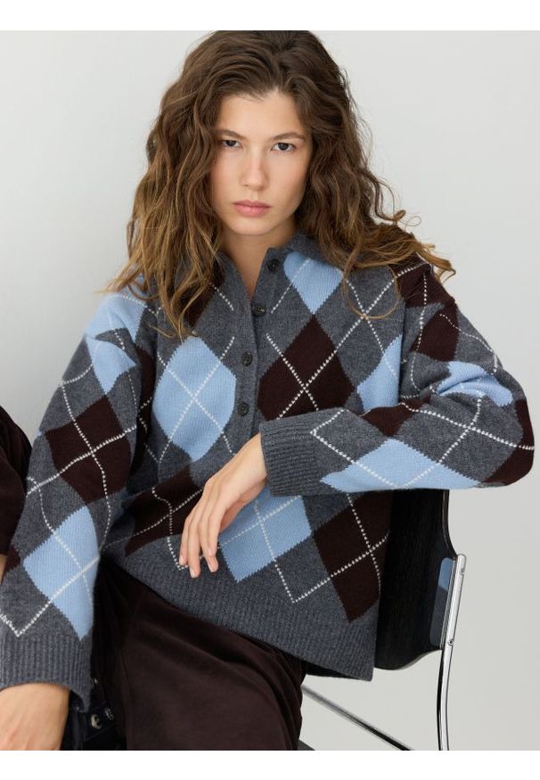 Reserved - Wełniany sweter z kołnierzykiem - wielobarwny. Materiał: wełna