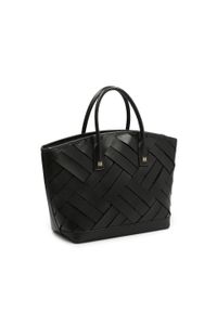 Kazar - Czarna torebka z przeplatanej skóry. Kolor: czarny. Wzór: paski. Materiał: skórzane. Styl: casual #5