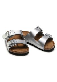 Birkenstock Klapki Arizona Kids 1019400 Srebrny. Kolor: srebrny. Materiał: skóra #7