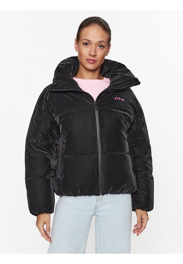 Fila Kurtka zimowa FAW0645 Czarny Regular Fit. Kolor: czarny. Materiał: syntetyk. Sezon: zima