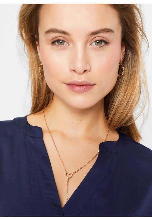 bonprix - Luźniejsza bluzka satynowa z obniżoną linią ramion i krótkim rękawem. Typ kołnierza: typu henley. Kolor: niebieski. Materiał: satyna. Długość rękawa: krótki rękaw. Długość: krótkie