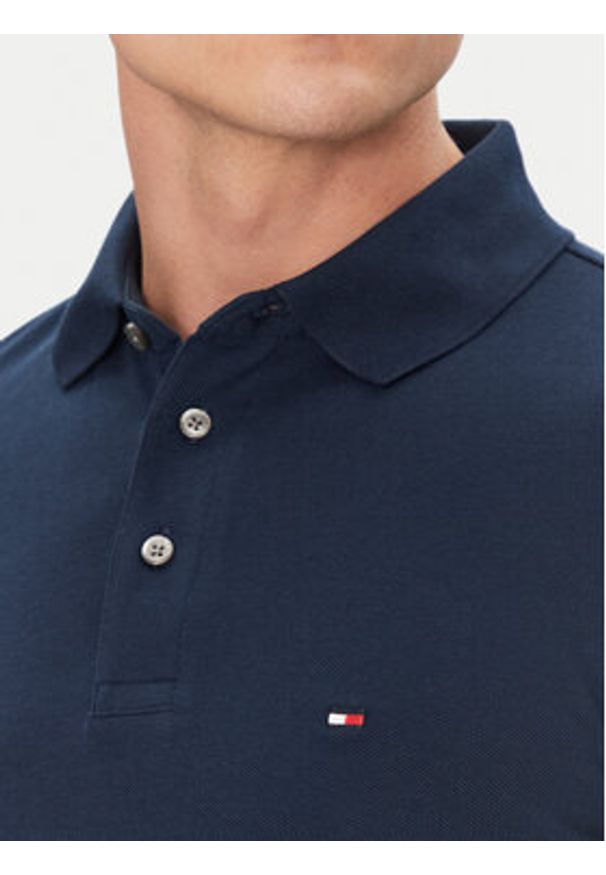TOMMY HILFIGER - Tommy Hilfiger Polo 1985 MW0MW17771 Granatowy Slim Fit. Typ kołnierza: polo. Kolor: niebieski. Materiał: bawełna