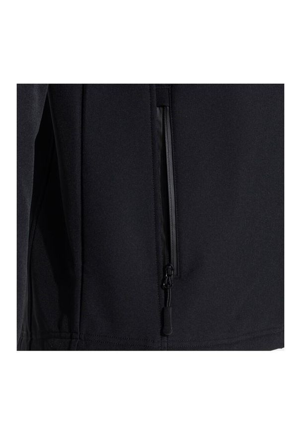 Kurtka wodoodporna Joma Basilea II. Kolor: czarny. Materiał: softshell. Sport: fitness, piłka nożna