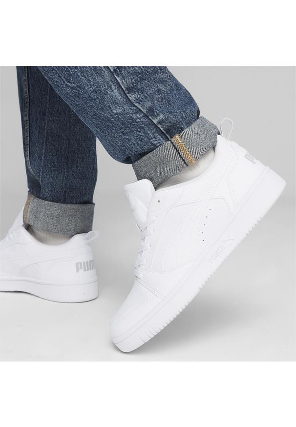 Puma - Buty do chodzenia męskie PUMA Rebound V6 Low. Kolor: wielokolorowy, szary, biały. Materiał: guma. Sport: turystyka piesza