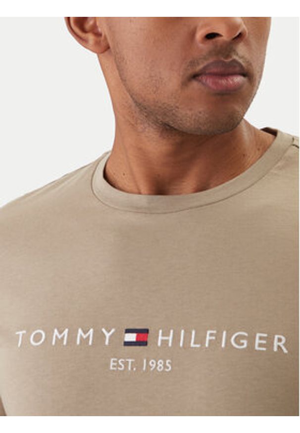 TOMMY HILFIGER - Tommy Hilfiger T-Shirt Logo MW0MW11797 Zielony Regular Fit. Kolor: zielony. Materiał: bawełna