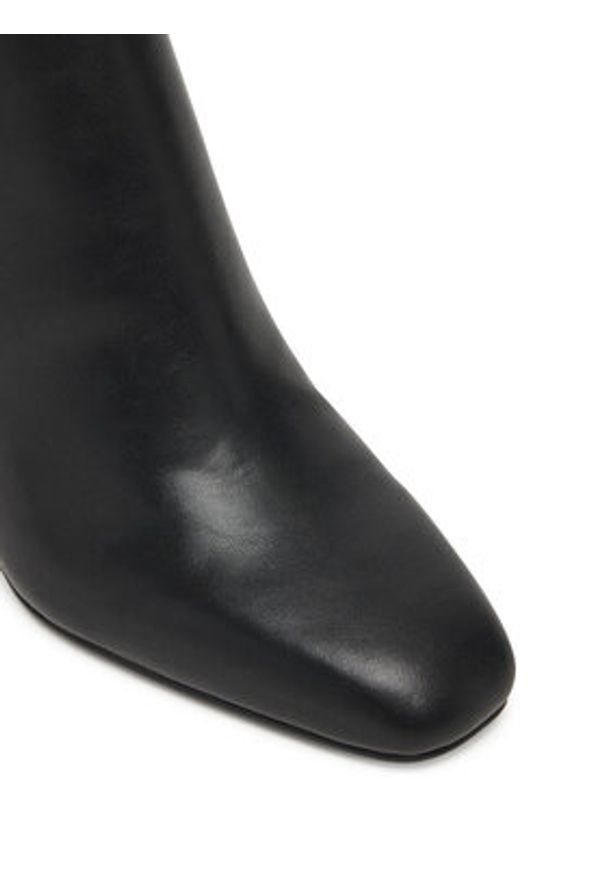 Steve Madden Botki Adelisa SM11002626 Czarny. Kolor: czarny. Materiał: skóra