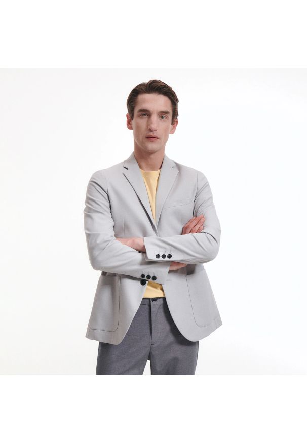 Reserved - Marynarka w sportowym stylu slim fit - Jasny szary. Kolor: szary. Styl: sportowy