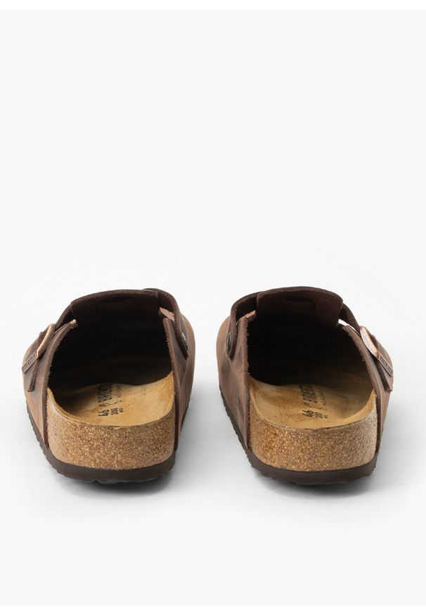 Birkenstock - BIRKENSTOCK BOSTON Klapki męskie. Okazja: do pracy, na spacer, na co dzień. Kolor: brązowy. Styl: casual