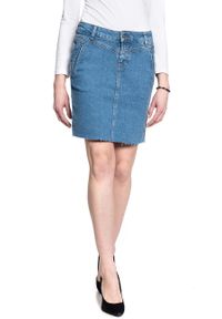 Mustang - SPÓDNICA JEANSOWA MUSTANG LAURA SKIRT 1010932 5000 586. Materiał: jeans #10