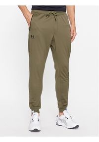 Under Armour Spodnie dresowe Sportstyle Tricot Jogger 1290261 Khaki Loose Fit. Kolor: brązowy. Materiał: dresówka, syntetyk