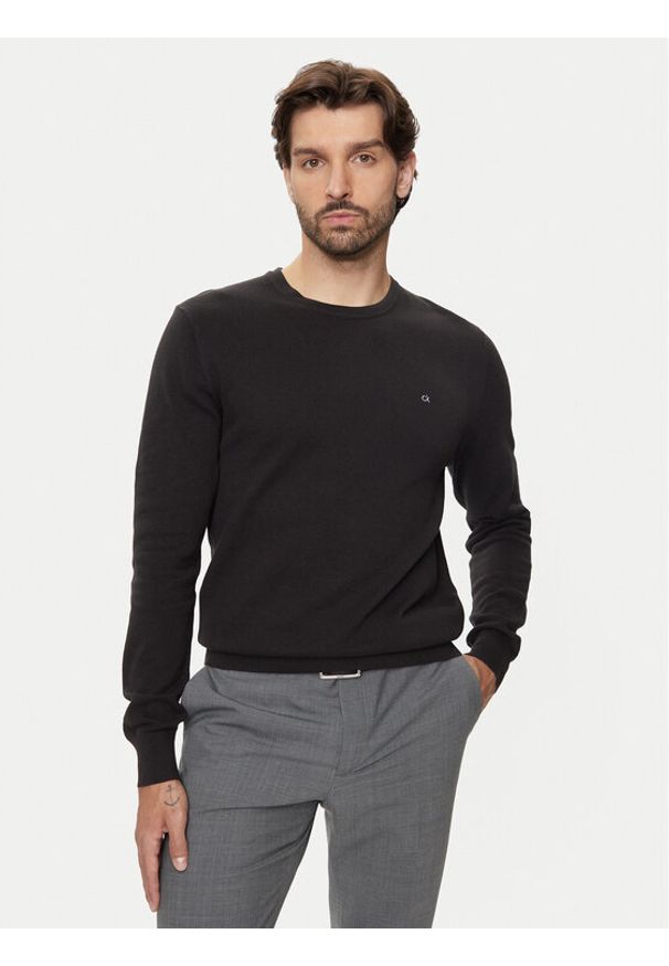 Calvin Klein Sweter K10K113410 Czarny Slim Fit. Kolor: czarny. Materiał: bawełna