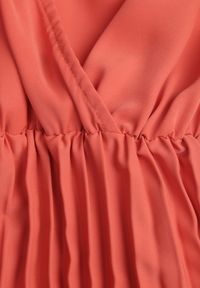 Renee - Czerwona Rozkloszowana Sukienka Maxi z Plisowanym Dołem i Gumką w Talii Sare. Okazja: na imprezę. Kolor: czerwony. Sezon: lato. Typ sukienki: rozkloszowane, plisowane. Długość: maxi #8