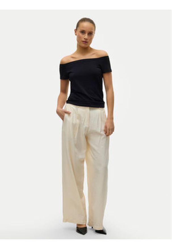 Vero Moda Bluzka Panda 10325598 Czarny Regular Fit. Kolor: czarny. Materiał: bawełna