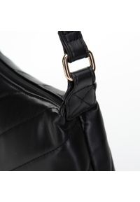 Wittchen - Damska torebka na ramię pikowana trapezowa czarna. Kolor: czarny. Wzór: haft. Dodatki: z haftem. Materiał: skórzane. Rozmiar: małe. Styl: elegancki. Rodzaj torebki: na ramię #5