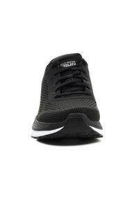 skechers - Buty do biegania męskie Skechers GO Run Persistence. Zapięcie: sznurówki. Kolor: czarny. Materiał: guma, materiał, tkanina, syntetyk. Szerokość cholewki: normalna. Sport: bieganie